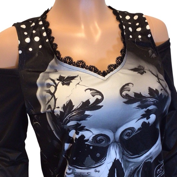 NWOT Womens Skull Cold Shoulder Studded Top Size M Gothic Rock Punk V-Neck Shirt - Picture 5 of 10